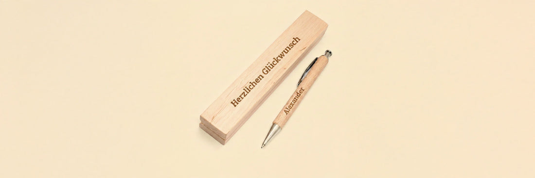 Große Geschichten beginnen mit einem Stift: Zum Tag des Kugelschreibers ein edles Unikat verschenken 🖊️✨