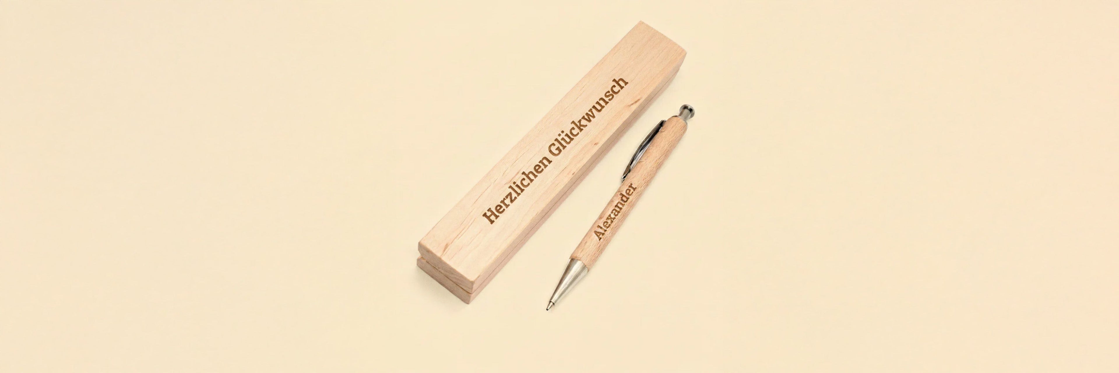 Große Geschichten beginnen mit einem Stift: Zum Tag des Kugelschreibers ein edles Unikat verschenken 🖊️✨