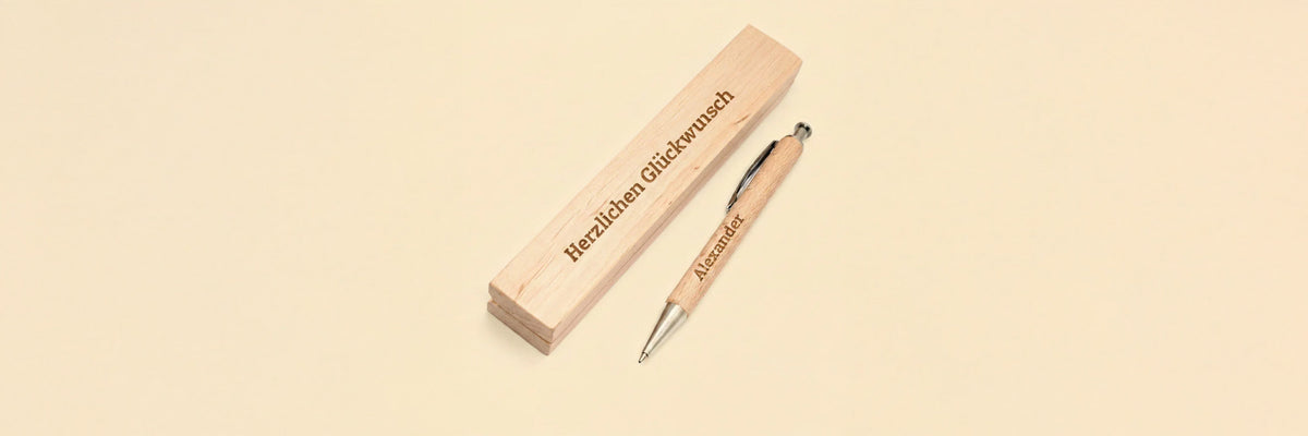 Große Geschichten beginnen mit einem Stift: Zum Tag des Kugelschreibers ein edles Unikat verschenken 🖊️✨
