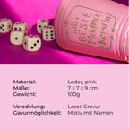 Rosa Leder-Würfelbecher mit lasergraviertem Schriftzug und persönlicher Namensgravur, inklusive fünf Spielwürfeln, perfektes Geschenk für Mütter.