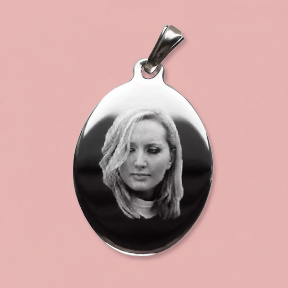 Kettenanhänger mit Fotogravur | Ovaler Anhänger Gravur