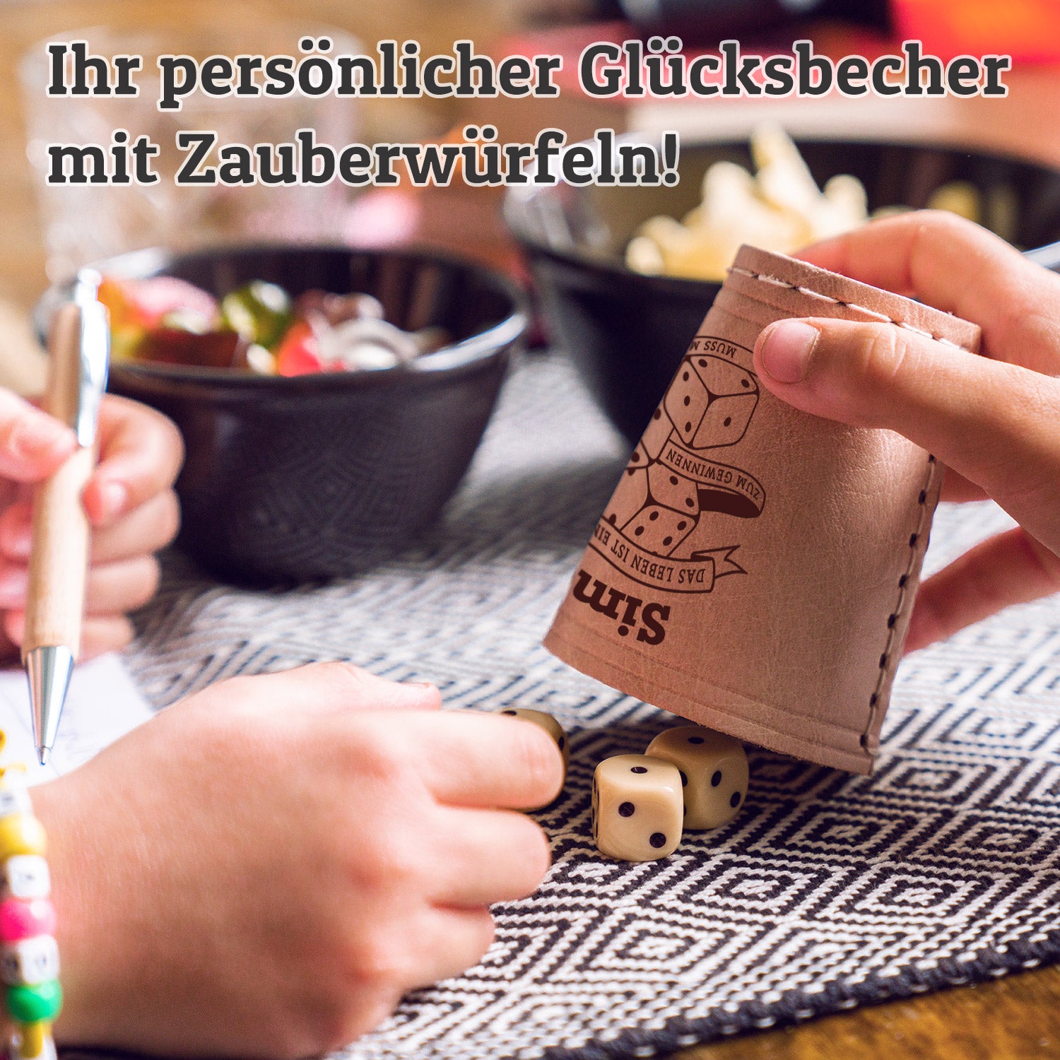 Würfelbecher mit Filz - Inkl. 5 Würfel | Wunsch-Gravur mit Name & Motiv