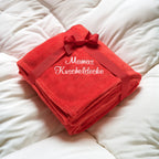 Personalisierte Kuschel-Decke mit Namen | in rot, grün, bordeaux, beige