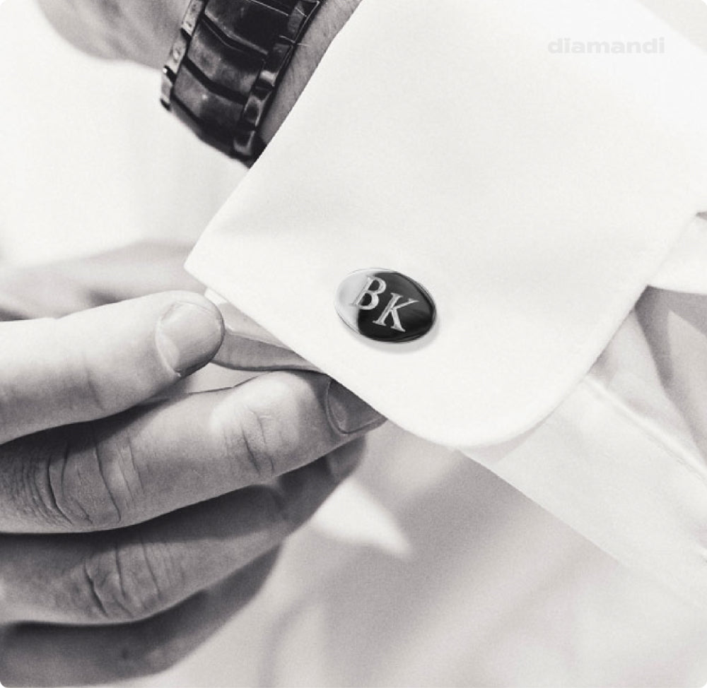 Personalisierte Manschettenknöpfe mit Gravur | OVAL