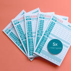 Fünf Spielblöcke mit klarem Design und Namensfeldern, perfekt zum Organisieren von Würfelspielen und als persönliches Geschenk.