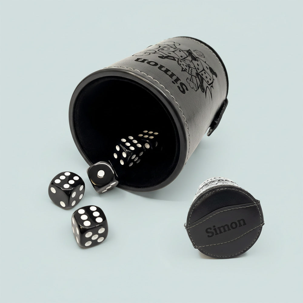 Schwarzer Würfelbecher To Go Set | Personalisiert mit Motiv & Name | Inkl. 5 Würfel